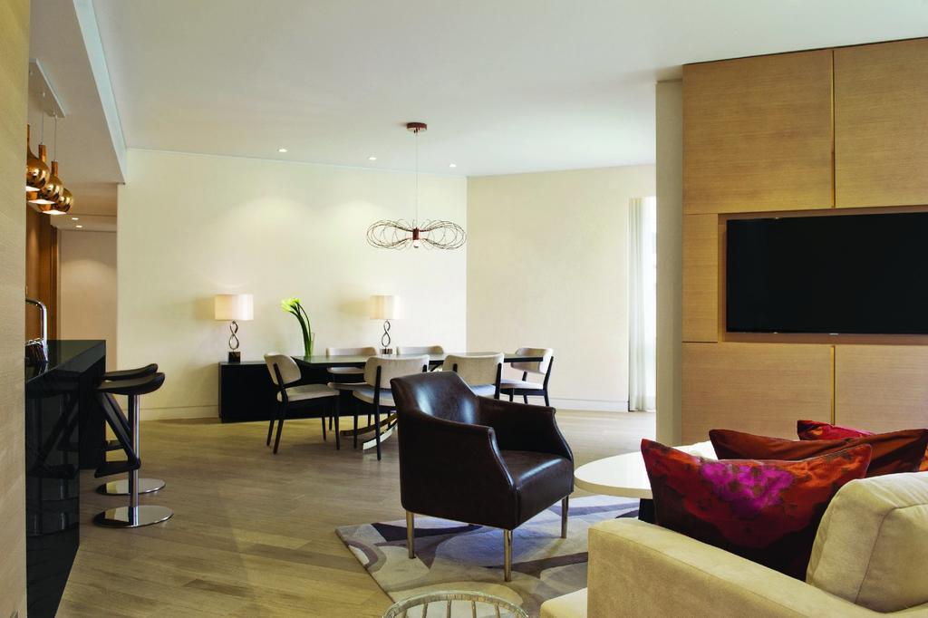 Hyatt Regency Delhi Hotell New Delhi Rom bilde A suite at the Mandarin Oriental, London